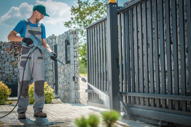 Best Warehouse Cleaning  in Mazomanie, WI